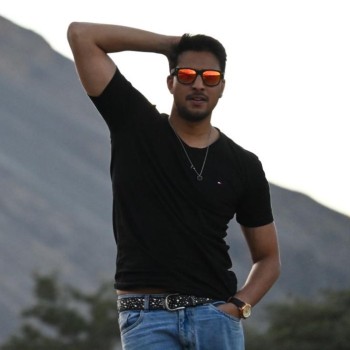 Umar khan
